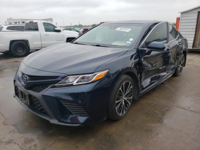 VIN 1FMCU9JX0EUB68654 2018 TOYOTA CAMRY XSE no.2