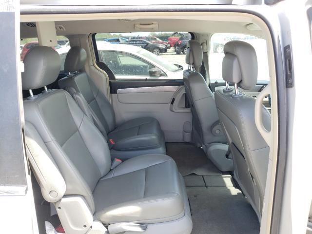 2011 VOLKSWAGEN ROUTAN SE 2V4RW3DG7BR740349