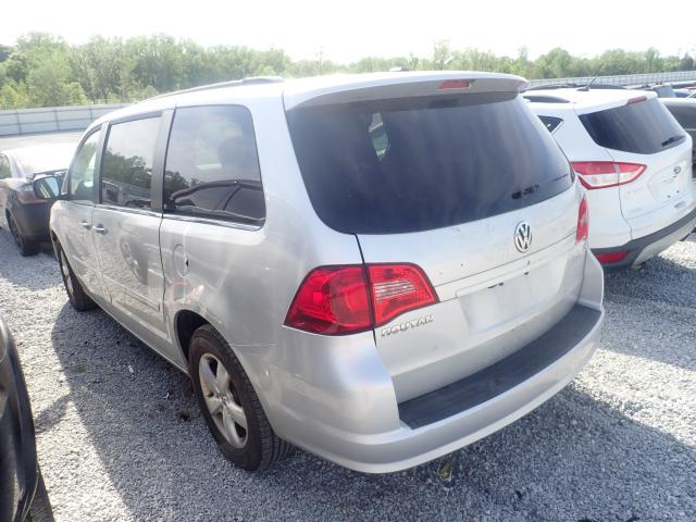 2011 VOLKSWAGEN ROUTAN SE 2V4RW3DG7BR740349