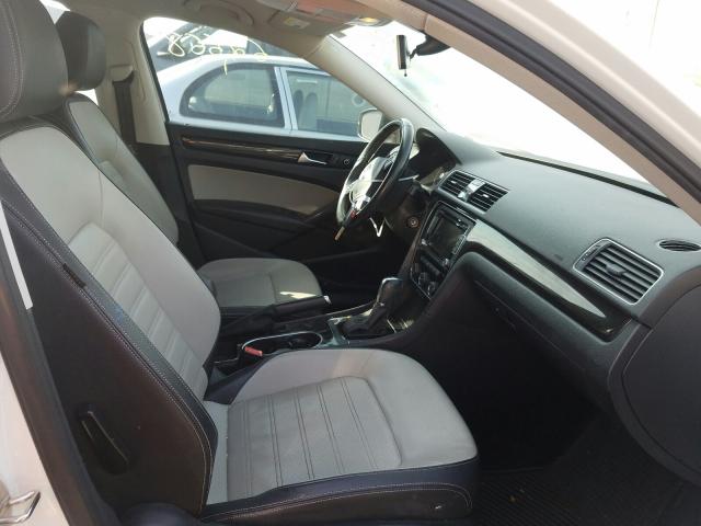 2015 VOLKSWAGEN PASSAT SE 1VWBT7A30FC028788