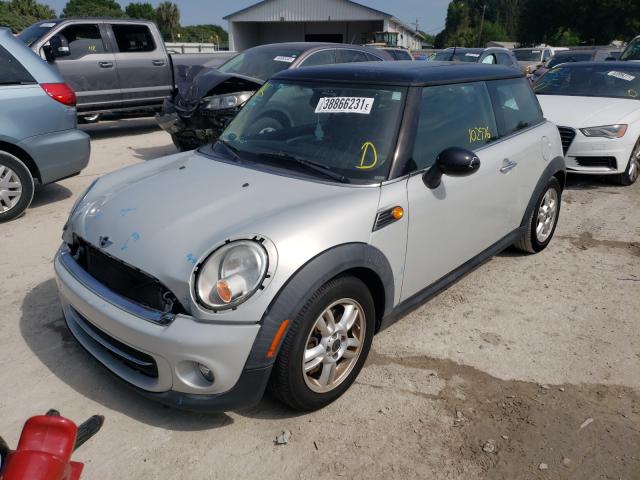 2011 MINI COOPER WMWSU3C56BT098455