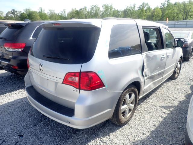2011 VOLKSWAGEN ROUTAN SE 2V4RW3DG7BR740349