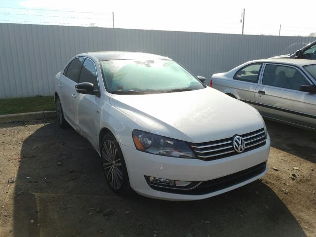 2015 VOLKSWAGEN PASSAT SE 1VWBT7A30FC028788