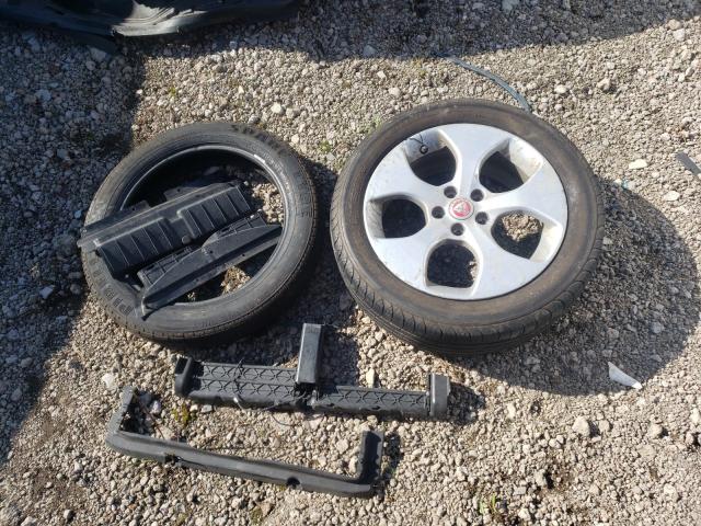 2018 JAGUAR XE SAJAR4FX1JCP37084