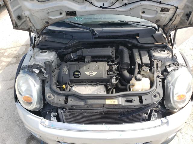 2011 MINI COOPER WMWSU3C56BT098455