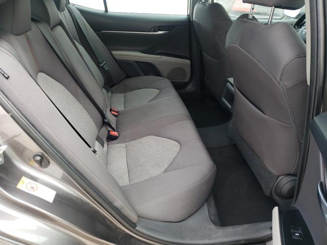 2018 TOYOTA CAMRY L 4T1B11HKXJU581885
