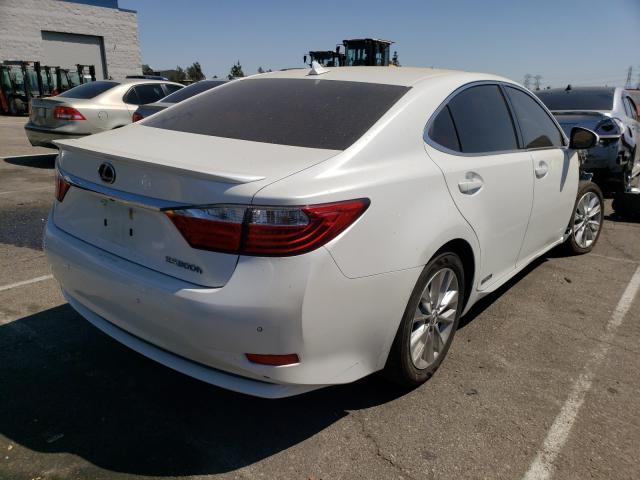 VIN 4T1BF1FKXFU060385 2015 Toyota Camry, SE no.4