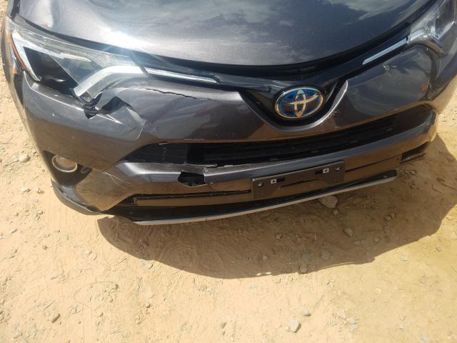 2018 TOYOTA RAV4 HV LE JTMRJREV6JD194797