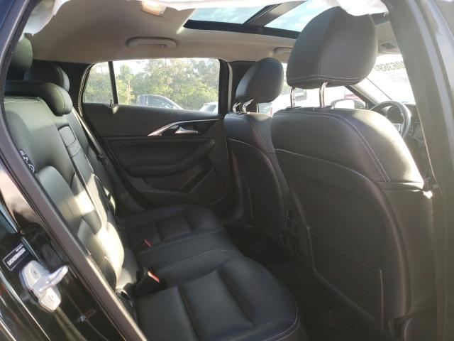 2017 INFINITI QX30 BASE SJKCH5CR8HA025843