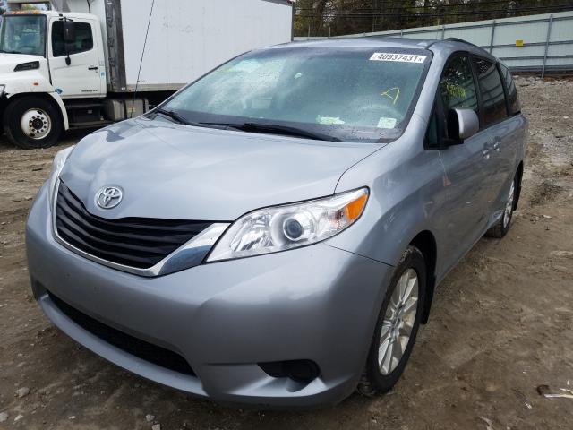 VIN 19XFL2H86RE028218 2014 TOYOTA SIENNA LE no.2