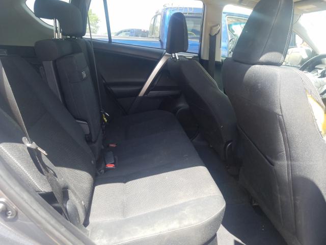 2018 TOYOTA RAV4 HV LE JTMRJREV6JD194797