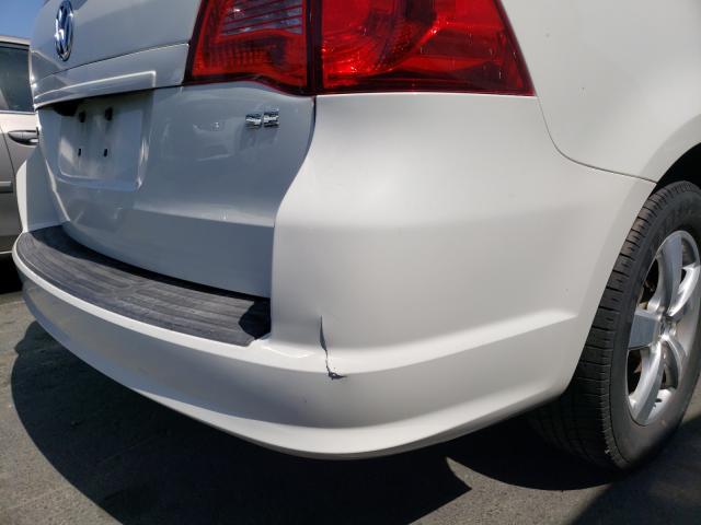 2011 VOLKSWAGEN ROUTAN SE 2V4RW3DG4BR717515
