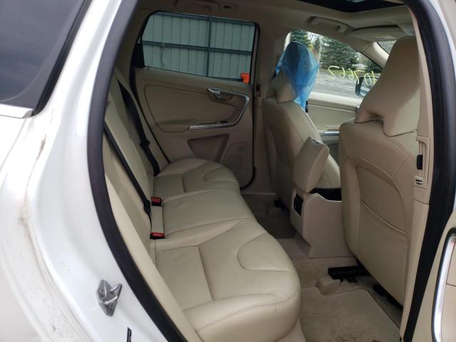 2015 VOLVO XC60 T6 PR YV4902RKXF2636166