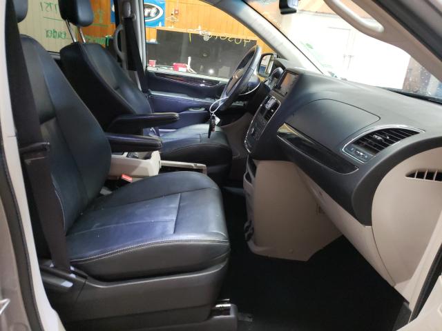 2015 CHRYSLER TOWN & COU 2C4RC1BG3FR740929