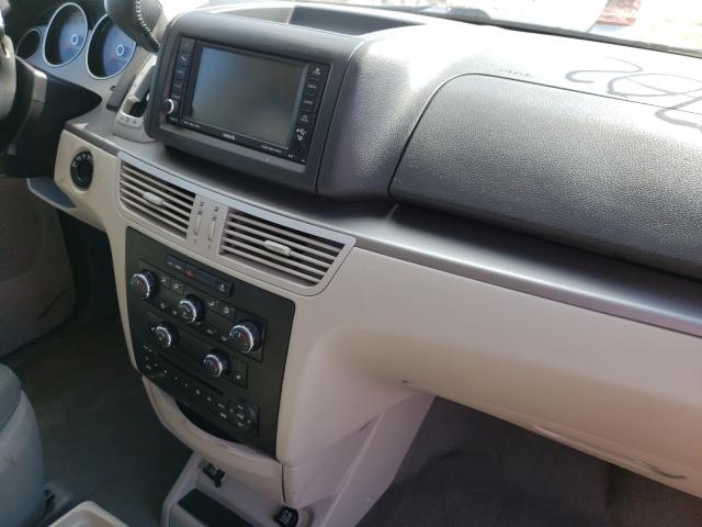 2011 VOLKSWAGEN ROUTAN SE 2V4RW3DGXBR804707