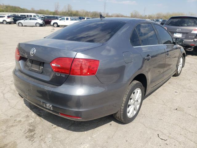 VIN 5TFAZ5CN8HX025908 2013 VOLKSWAGEN JETTA SE no.4