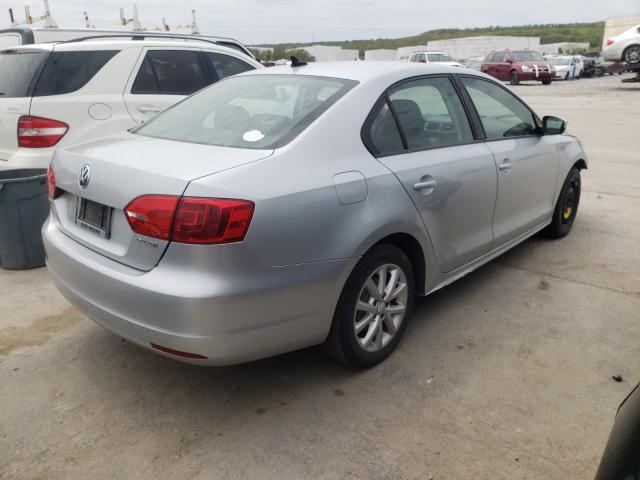 VIN 3FA6P0T99DR264782 2013 Ford Fusion, SE no.4