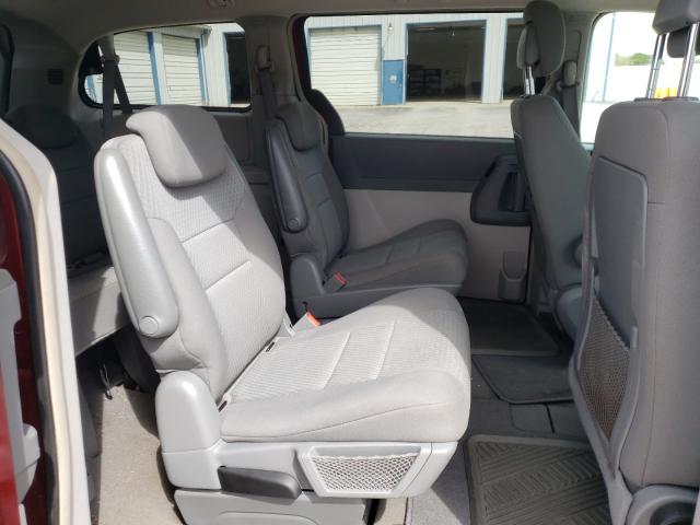 2010 CHRYSLER TOWN & COU 2A4RR5DX6AR393845