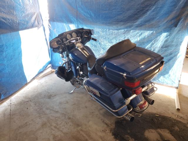 2010 HARLEY-DAVIDSON FLHTCU 1HD1FC417AB637902