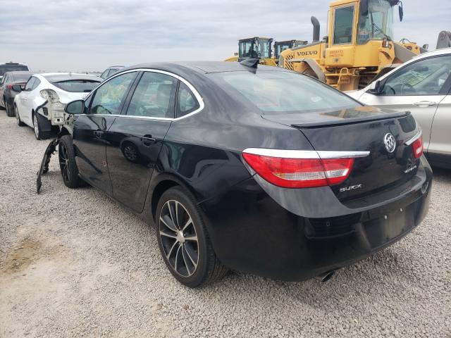 VIN 4T1B11HK1JU108215 2018 Toyota Camry, LE no.3