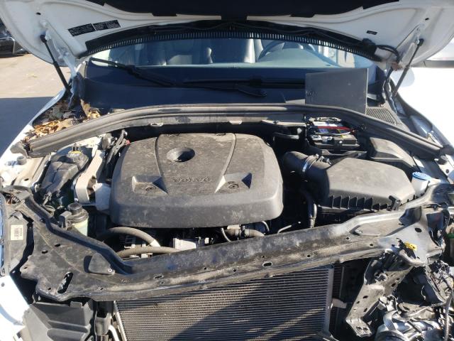 2017 VOLVO XC60 T5 IN YV440MRU8H2013378