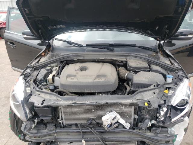 2017 VOLVO XC60 T6 DY YV449MRR4H2086216