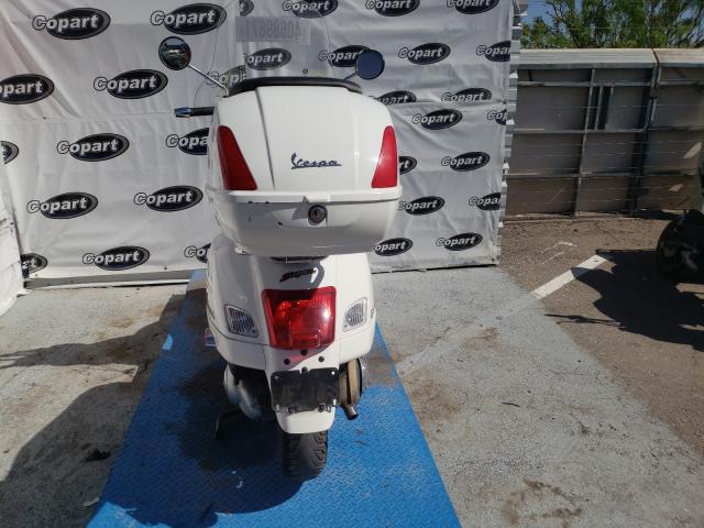 2013 VESPA GTS 300 SU ZAPM459L3D5703812