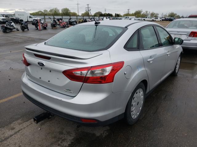 VIN 1HGCV1F39JA063634 2014 FORD FOCUS SE no.4