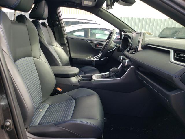 2019 TOYOTA RAV4 XSE JTMEWRFV5KJ023301