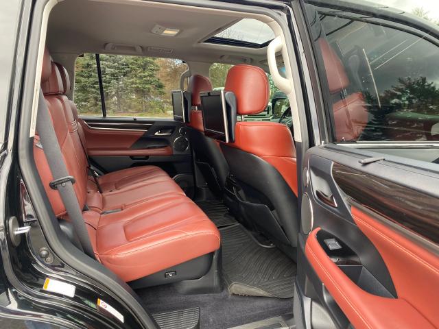 2017 LEXUS LX 570 JTJHY7AX3H4236496