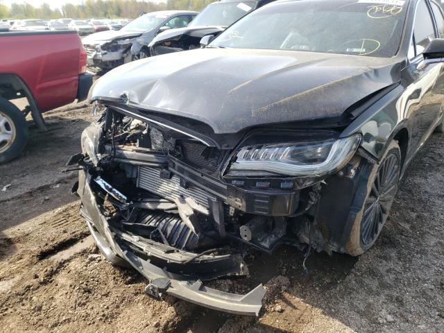 2017 LINCOLN MKZ RESERV 3LN6L5F96HR659051