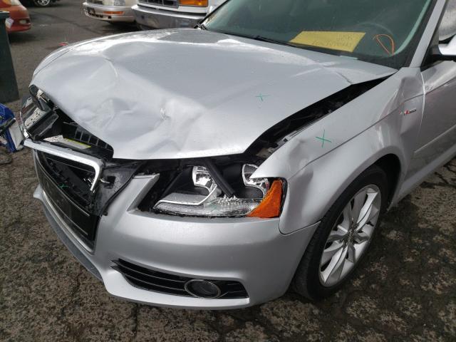 2011 AUDI A3 PREMIUM WAUBJAFM3BA009291
