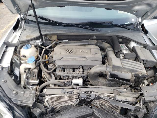 2015 VOLKSWAGEN PASSAT S 1VWAS7A32FC018844