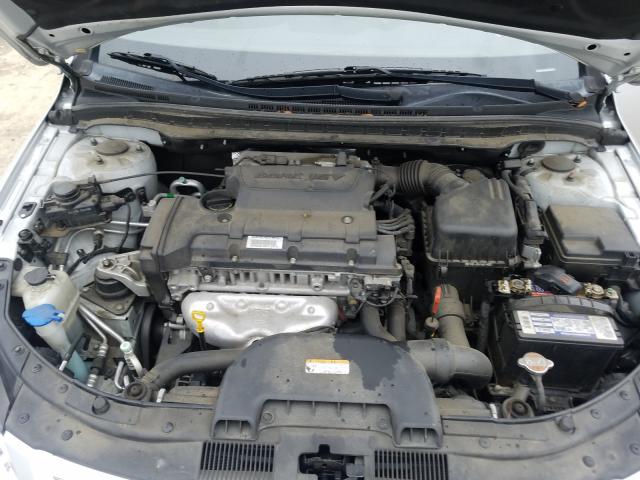 2011 HYUNDAI ELANTRA TO KMHDC8AE6BU096807