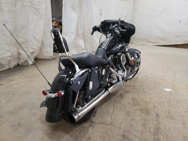 2010 HARLEY-DAVIDSON FLHX 1HD1KB415AB669754