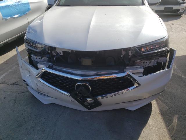 VIN WBAVM1C57FV319394 2019 ACURA TLX no.9