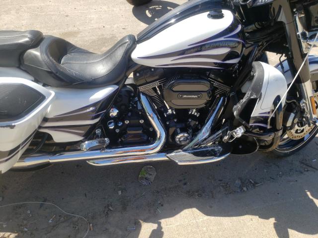 2016 HARLEY-DAVIDSON FLHXSE CVO 1HD1PXN1XGB963916