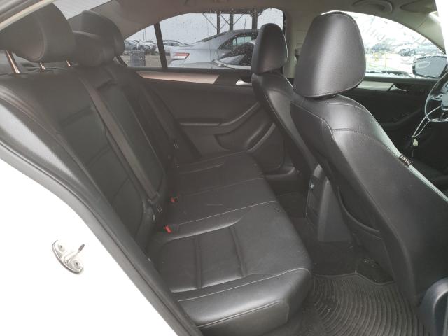 2016 VOLKSWAGEN JETTA SE 3VWD67AJXGM395132