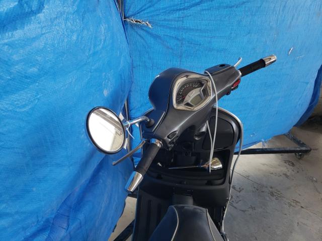 2017 VESPA GTS 300 SU ZAPM459L8H5101882