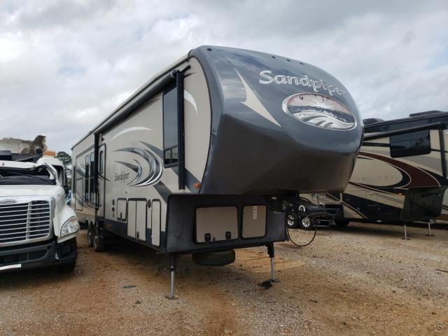 Salvage cars for sale from Copart Longview, TX: 2015 Wildwood Travel Trailer