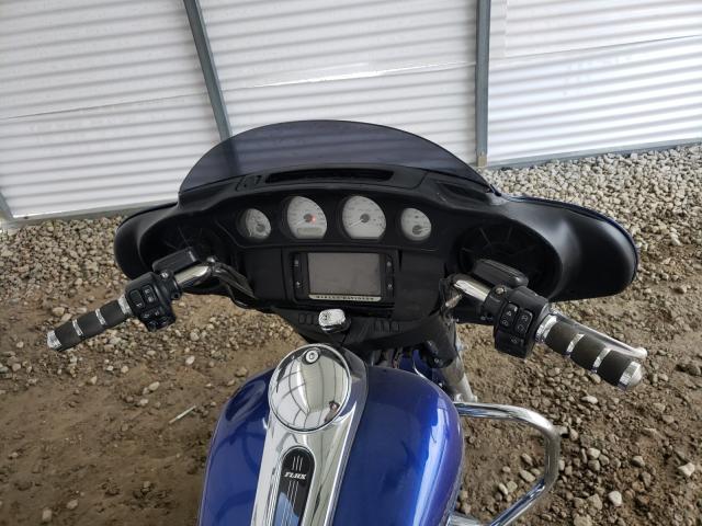 2019 HARLEY-DAVIDSON FLHX 1HD1KBC15KB659728