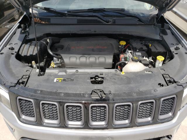 VIN KMHFG4JG8DA215937 2018 JEEP COMPASS TR no.7