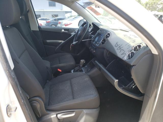 2017 VOLKSWAGEN TIGUAN WVGAV7AX7HK043224
