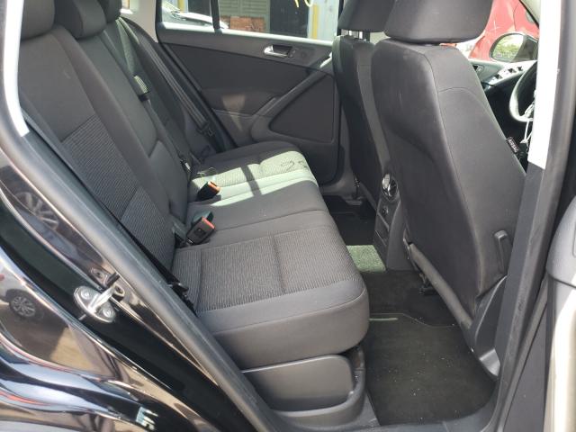 2015 VOLKSWAGEN TIGUAN S WVGAV7AX0FW521733