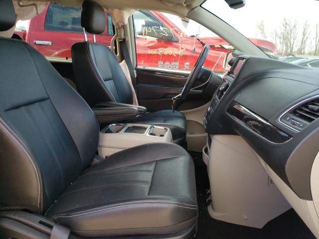 2015 CHRYSLER TOWN & COU 2C4RC1BG4FR521686