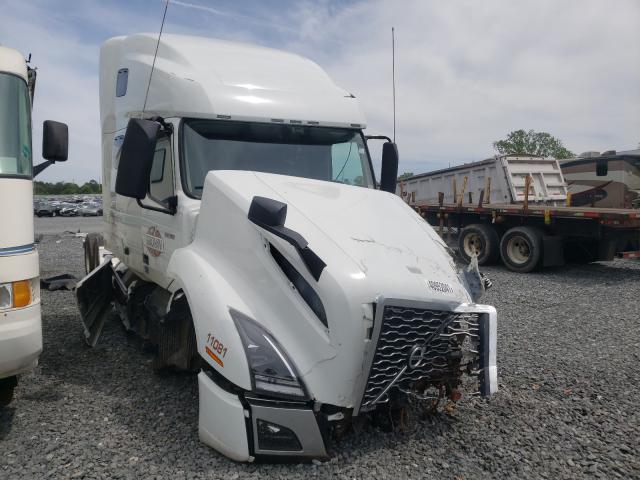 Фото: 4V4NC9EH6MN267057 - 1