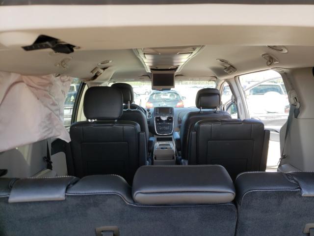 2015 CHRYSLER TOWN & COU 2C4RC1BG4FR521686