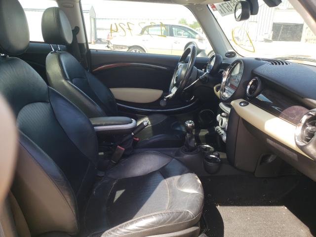 2010 MINI COOPER WMWMF3C55ATZ26383