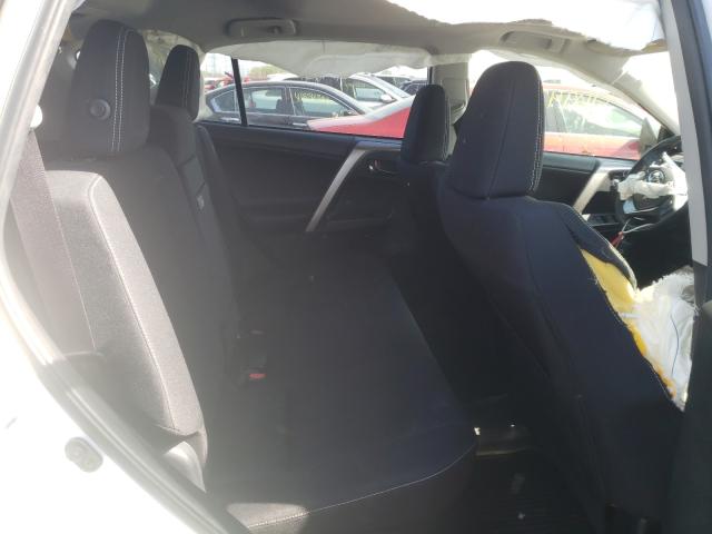 2018 TOYOTA RAV4 HV LE JTMRJREV7JD187583