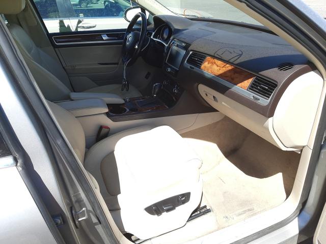 2011 VOLKSWAGEN TOUAREG HY WVGFG9BP1BD002027